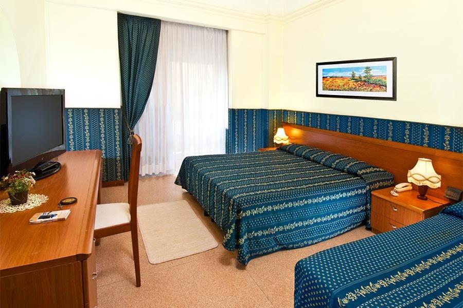 Hotel Napoleon Cattolica Ngoại thất bức ảnh