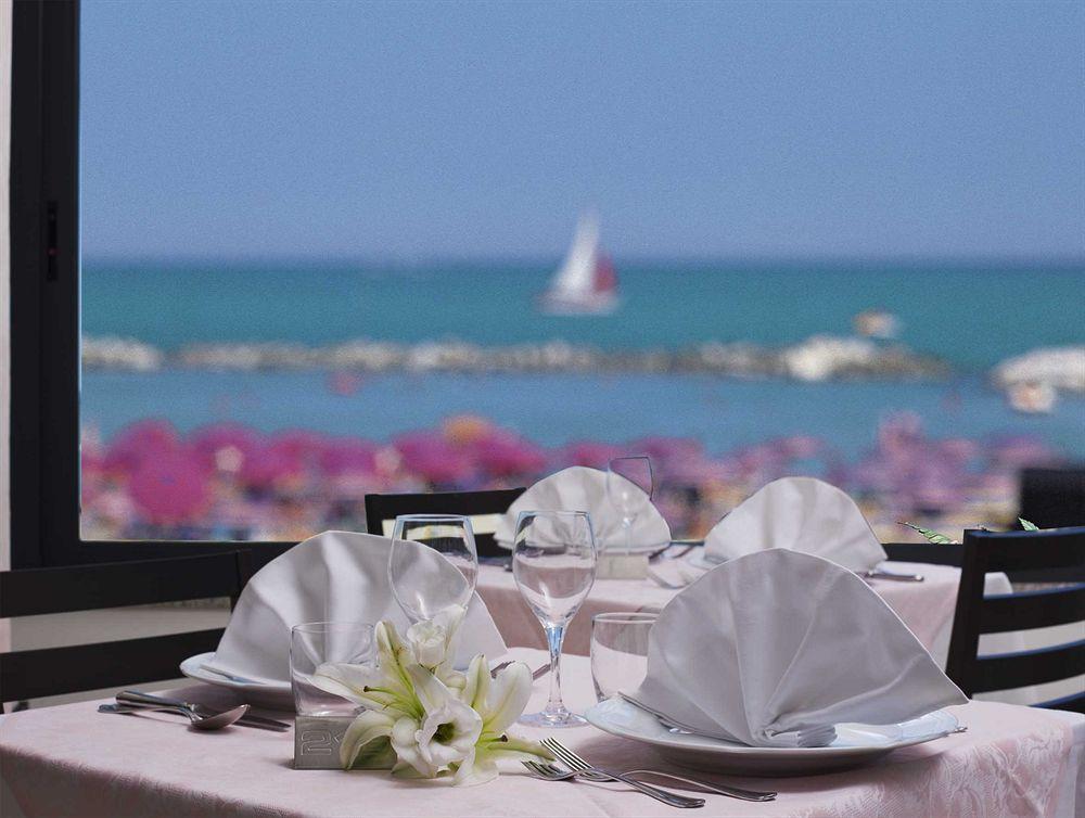 Hotel Napoleon Cattolica Ngoại thất bức ảnh