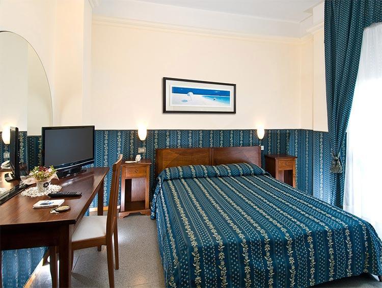 Hotel Napoleon Cattolica Ngoại thất bức ảnh